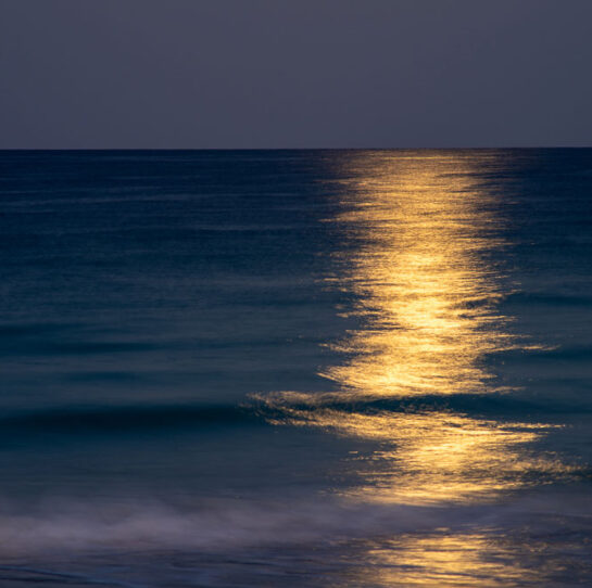 The moon at Scarborough beach. Marcos Silverio photography