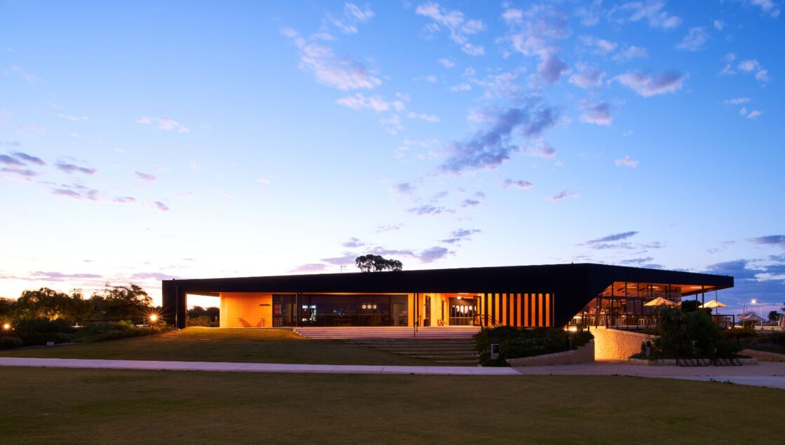 Kennedy Bay Golf Clubhouse, Marcos Silverio photographer